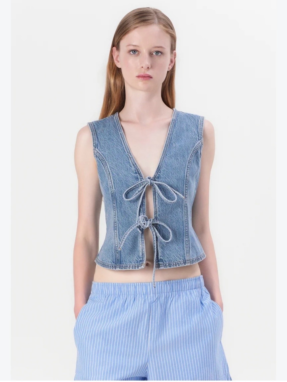 Abercrombie and Fitch denim tie front vest medium wash size XL